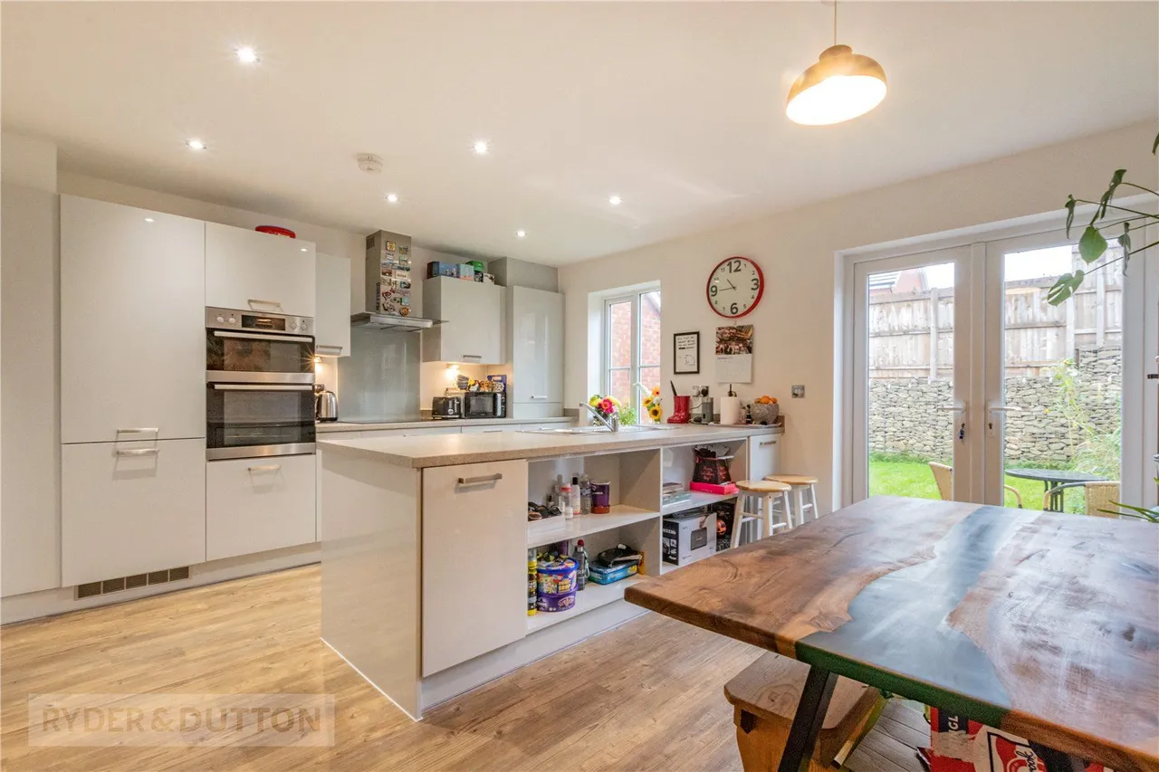 Moor Farm Close, Chadderton, OL9, photo 3