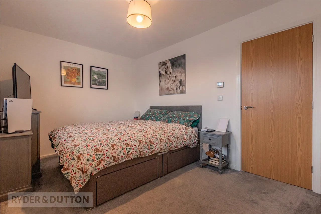 Moor Farm Close, Chadderton, OL9, photo 11