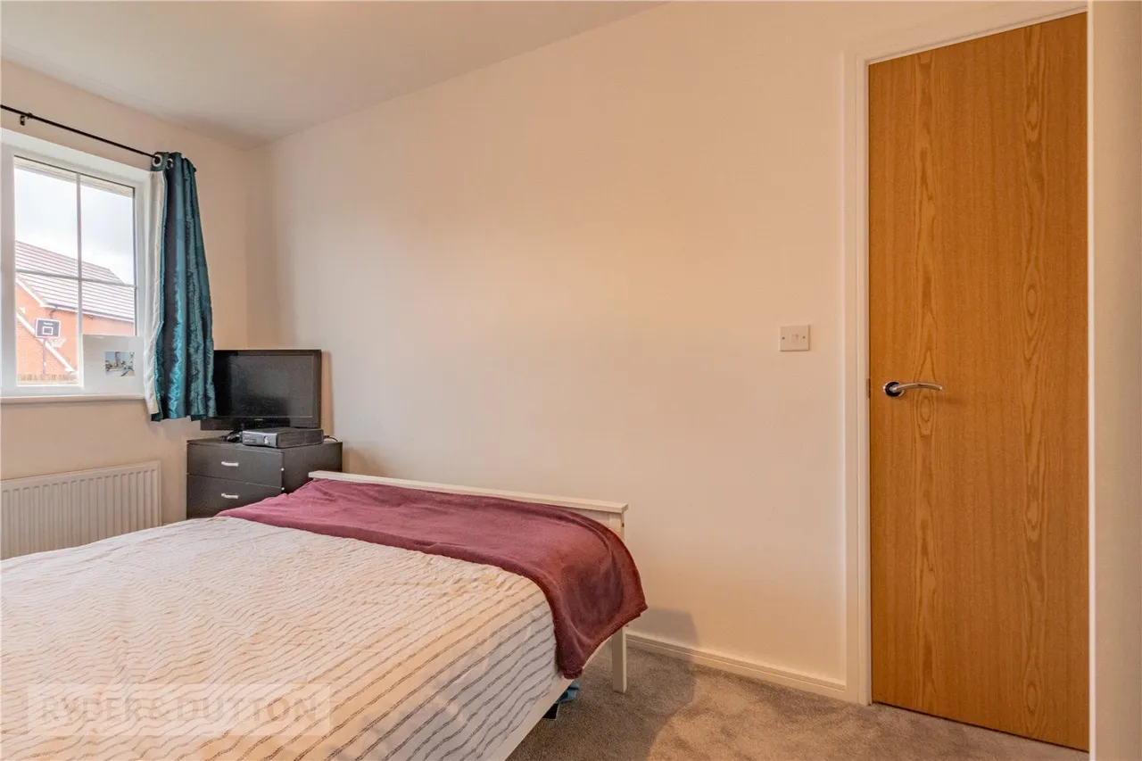 Moor Farm Close, Chadderton, OL9, photo 14