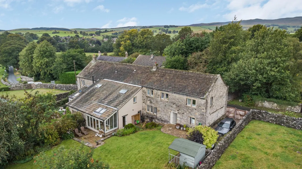 Horseshoe Barn, Calton, BD23, photo 6