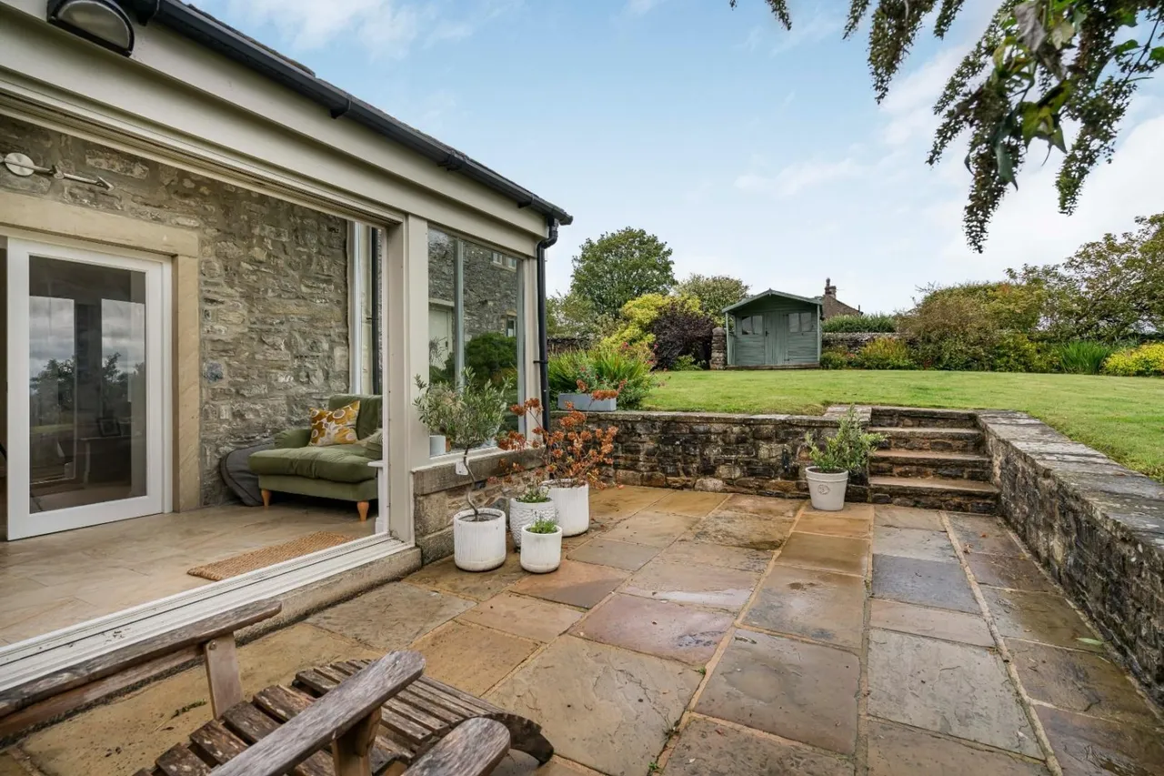 Horseshoe Barn, Calton, BD23, photo 5