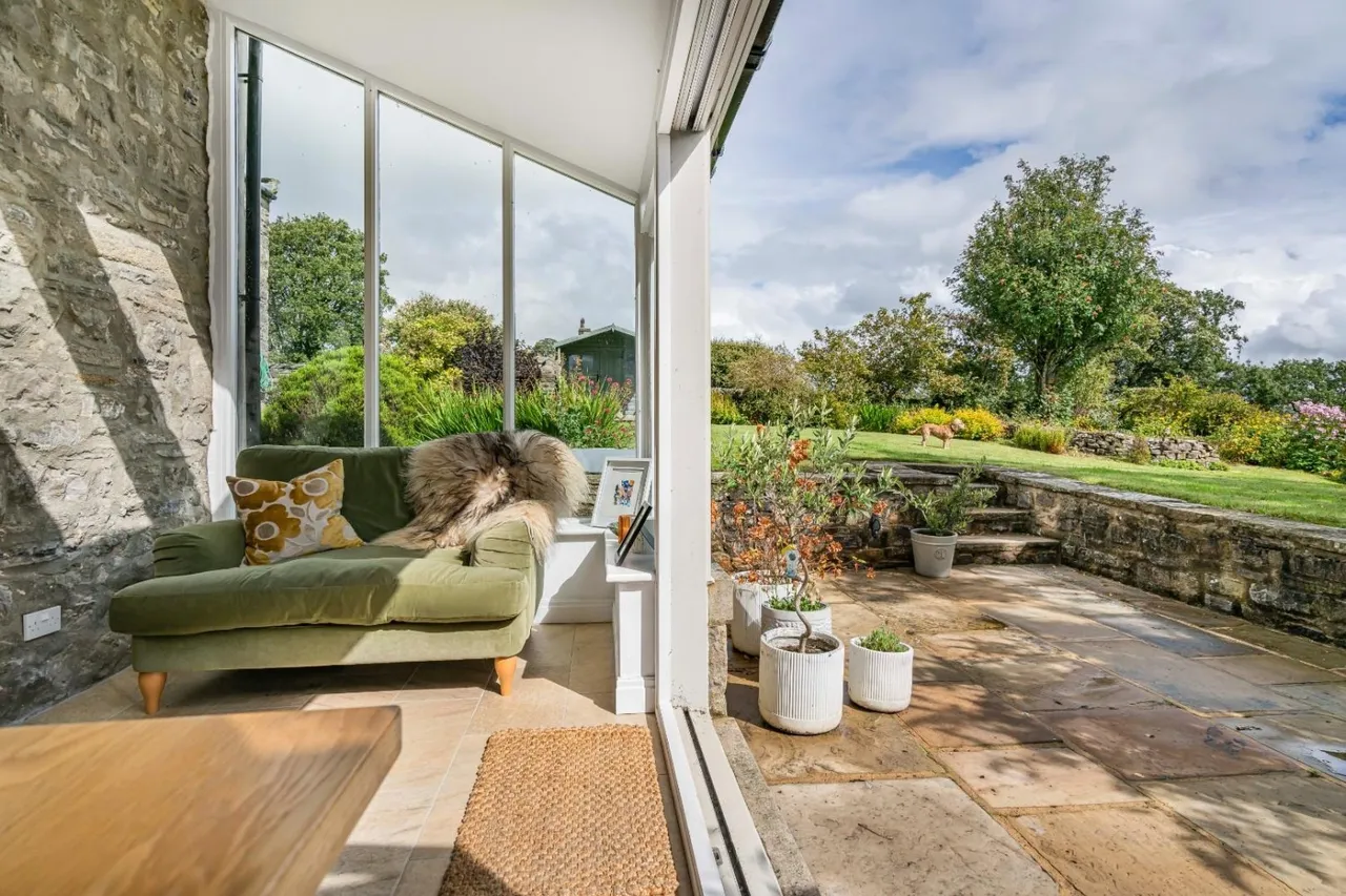 Horseshoe Barn, Calton, BD23, photo 7