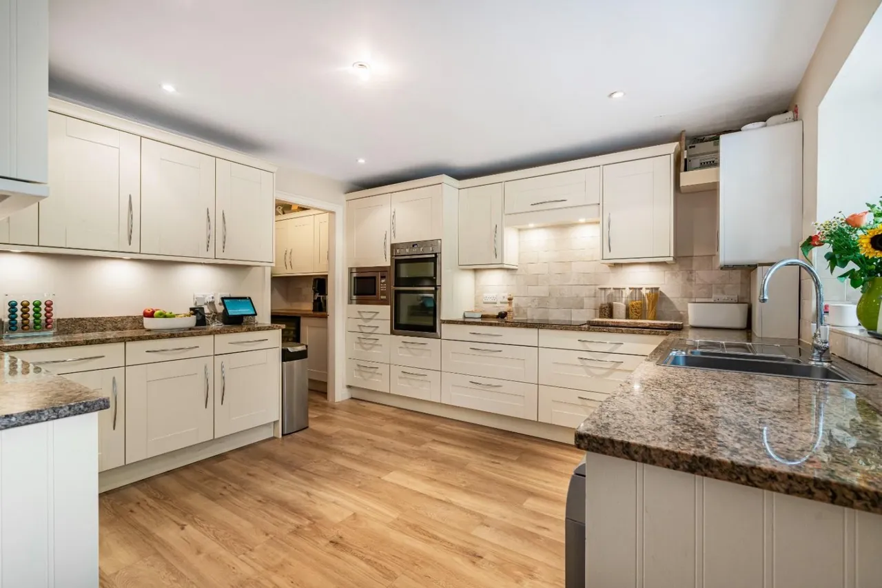 Horseshoe Barn, Calton, BD23, photo 17