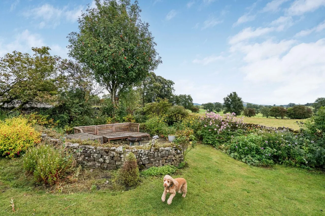 Horseshoe Barn, Calton, BD23, photo 10