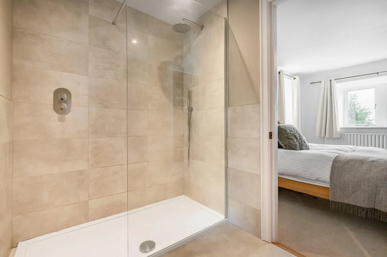 Horseshoe Barn, Calton, BD23, photo 24