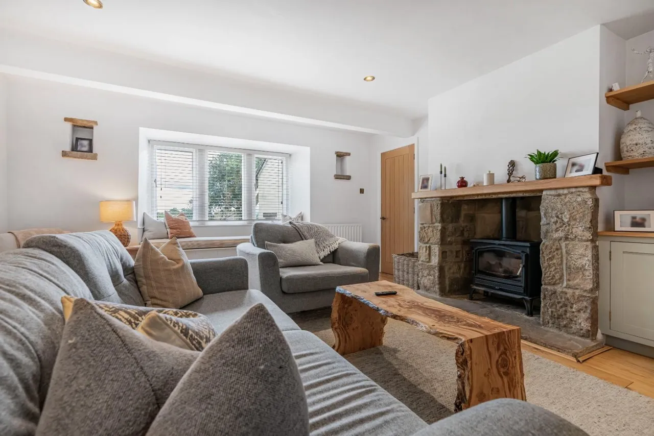 Horseshoe Barn, Calton, BD23, photo 14