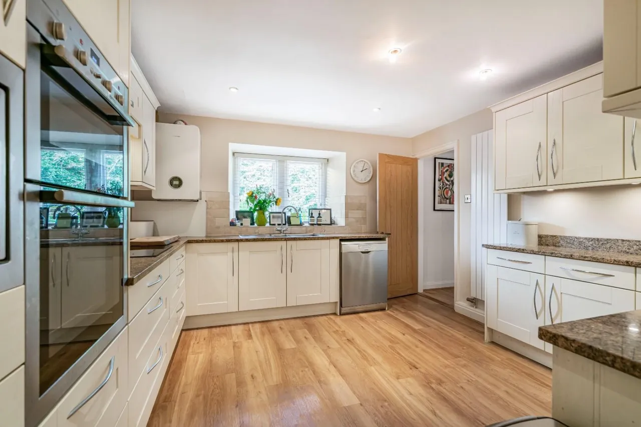 Horseshoe Barn, Calton, BD23, photo 16