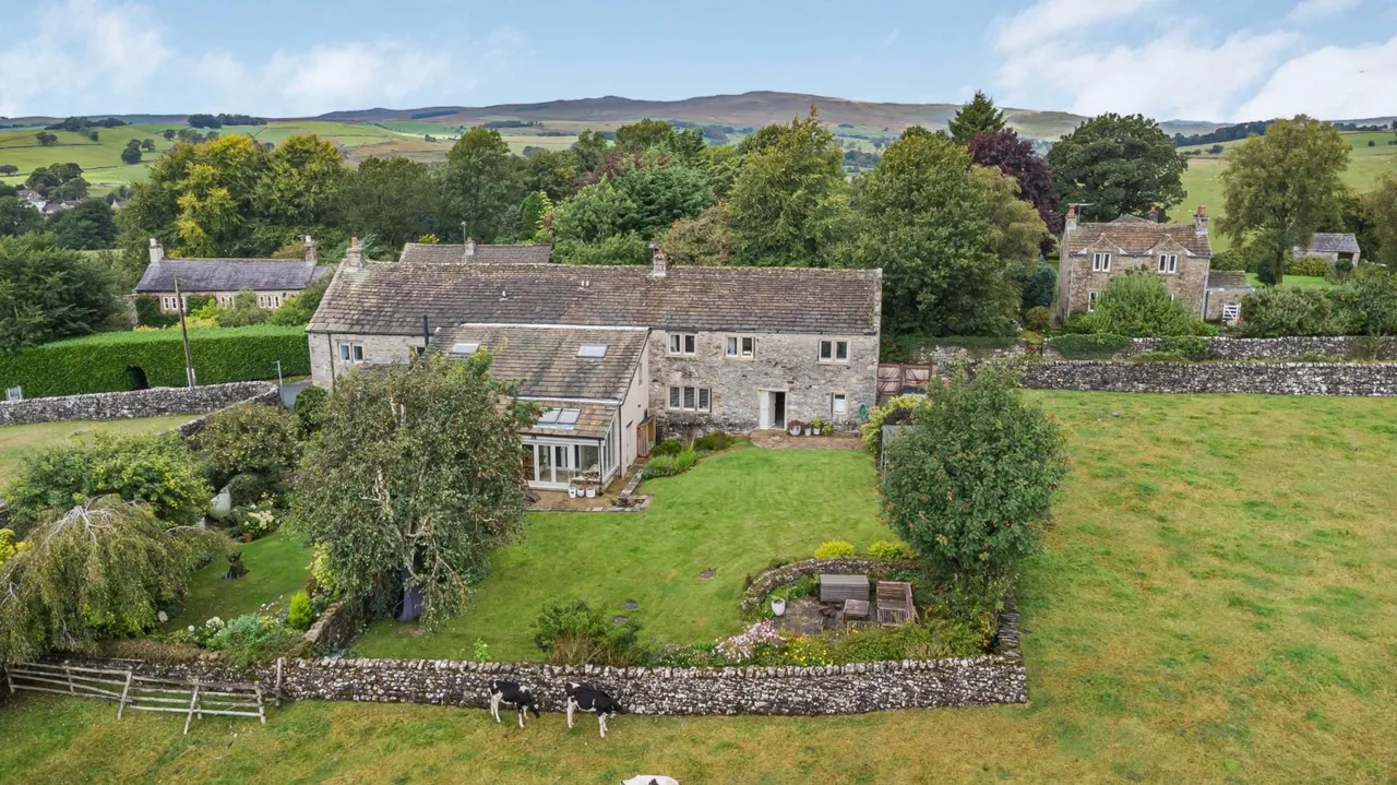Horseshoe Barn, Calton, BD23, photo 35