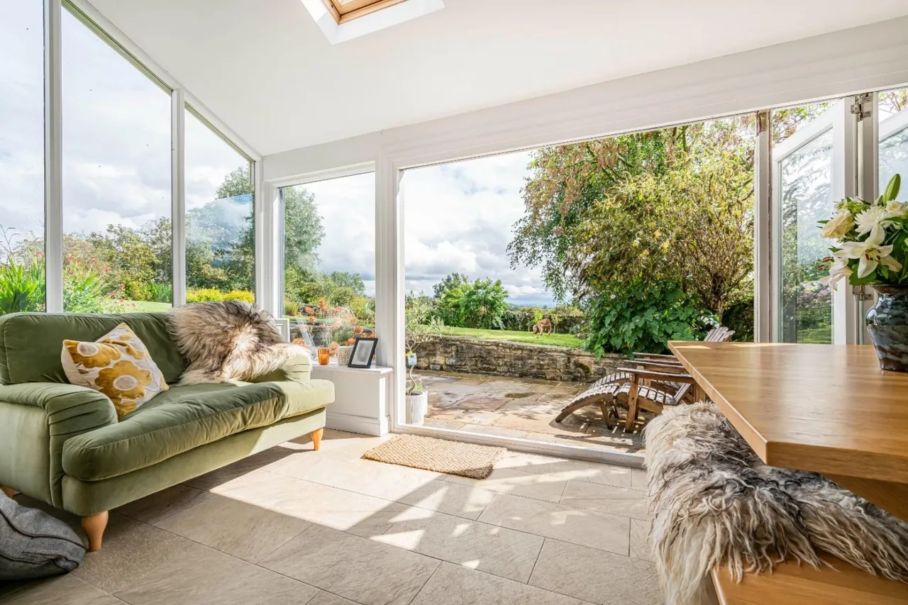 Horseshoe Barn, Calton, BD23, photo 2