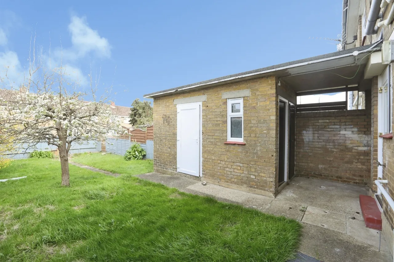 Cambridge Road, Sittingbourne, Kent, ME10, photo 9