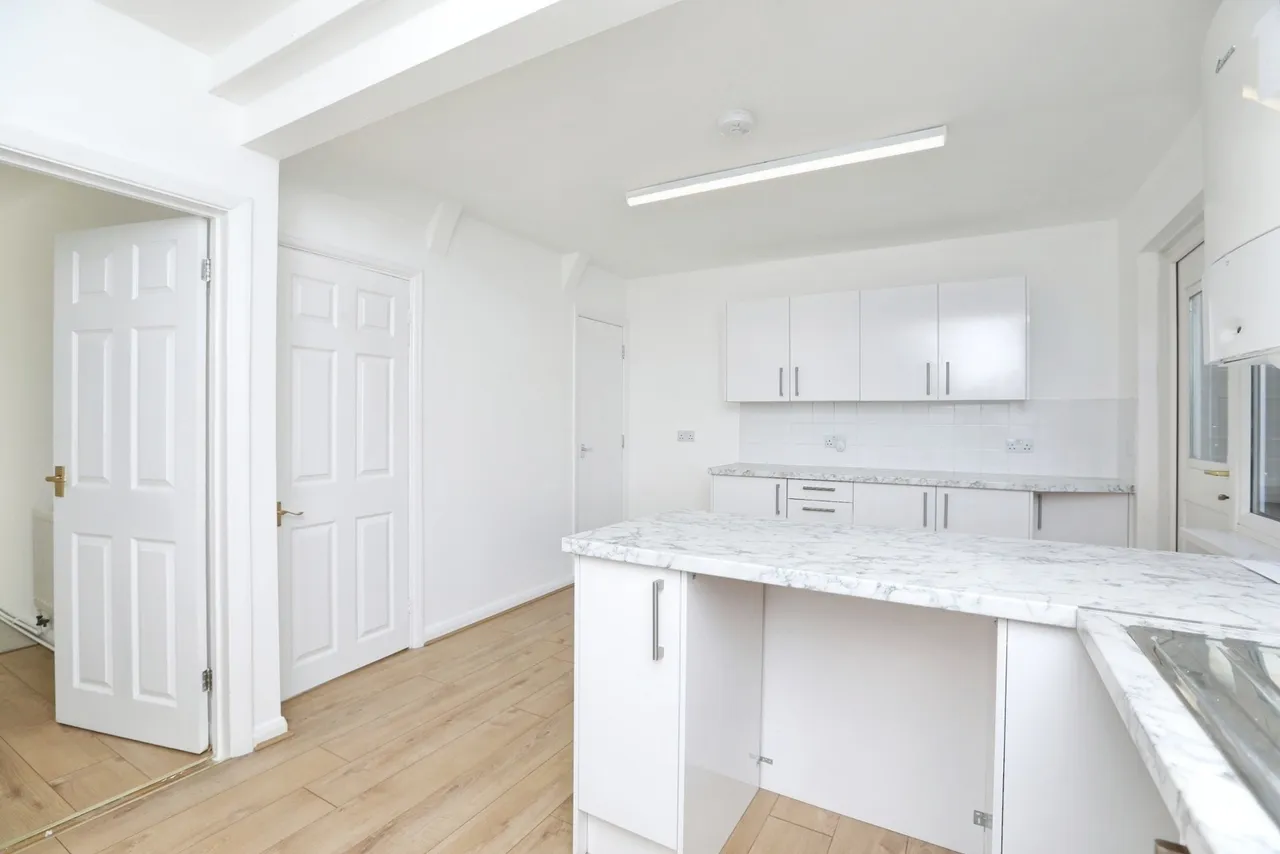 Cambridge Road, Sittingbourne, Kent, ME10, photo 13
