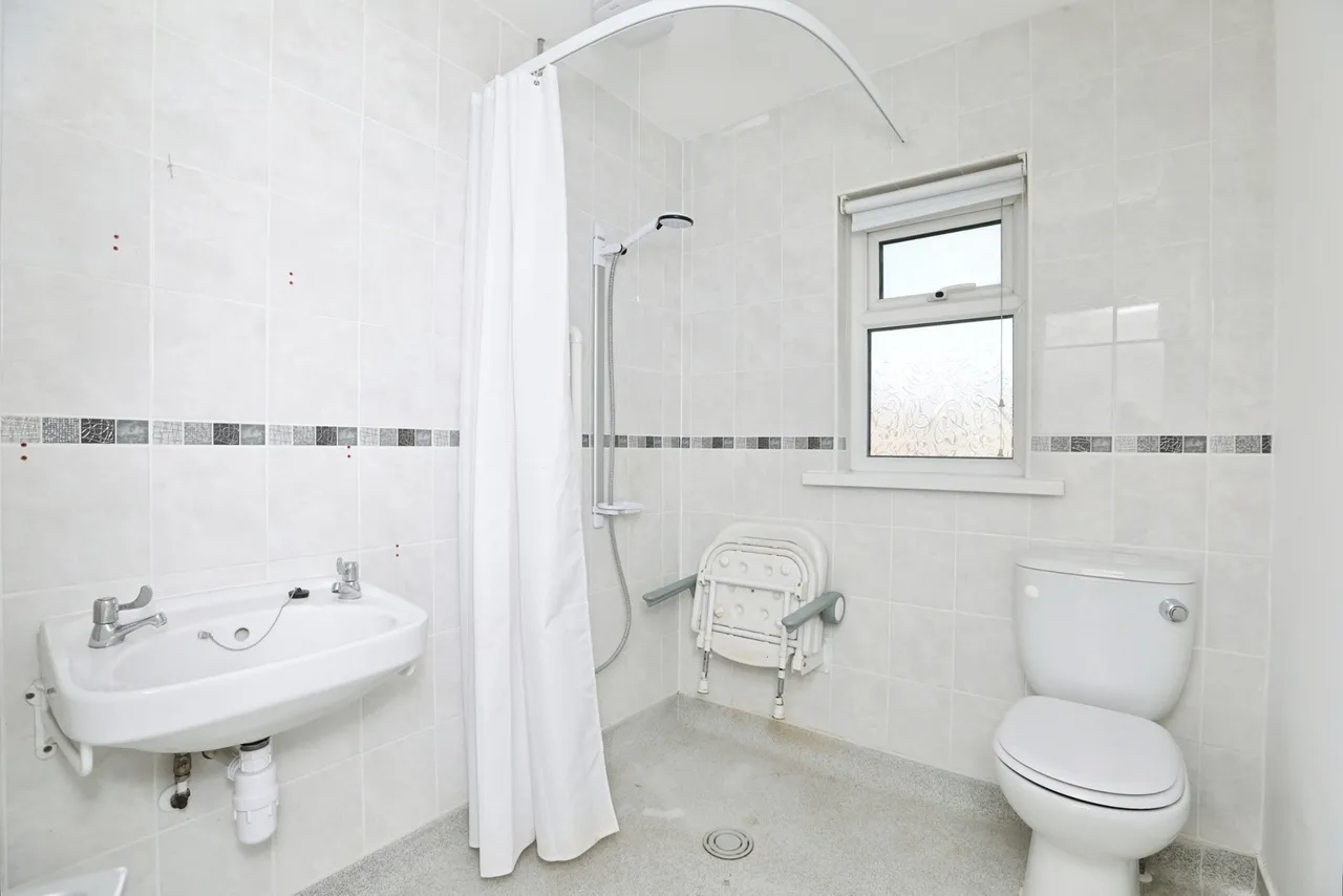 Cambridge Road, Sittingbourne, Kent, ME10, photo 7
