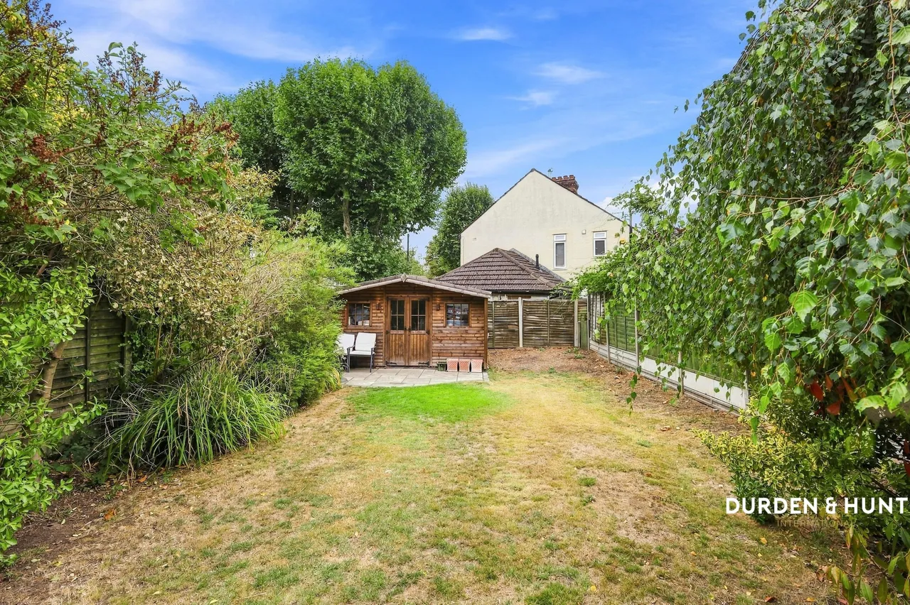 Main Road, Romford, RM1, photo 21
