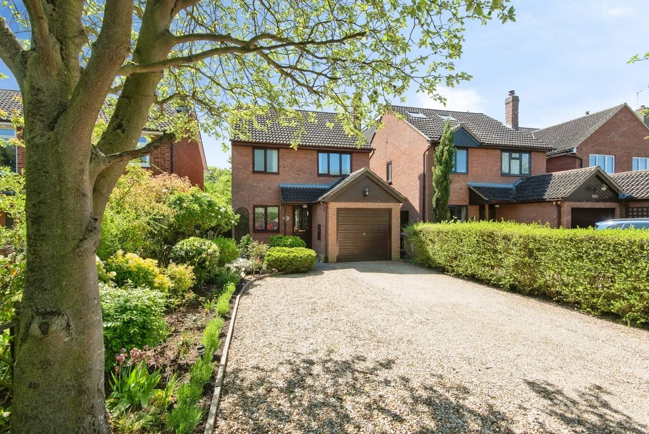 3 bed house for sale — Holwell Road, Holwell, Hitchin, Hertfordshire, SG5
