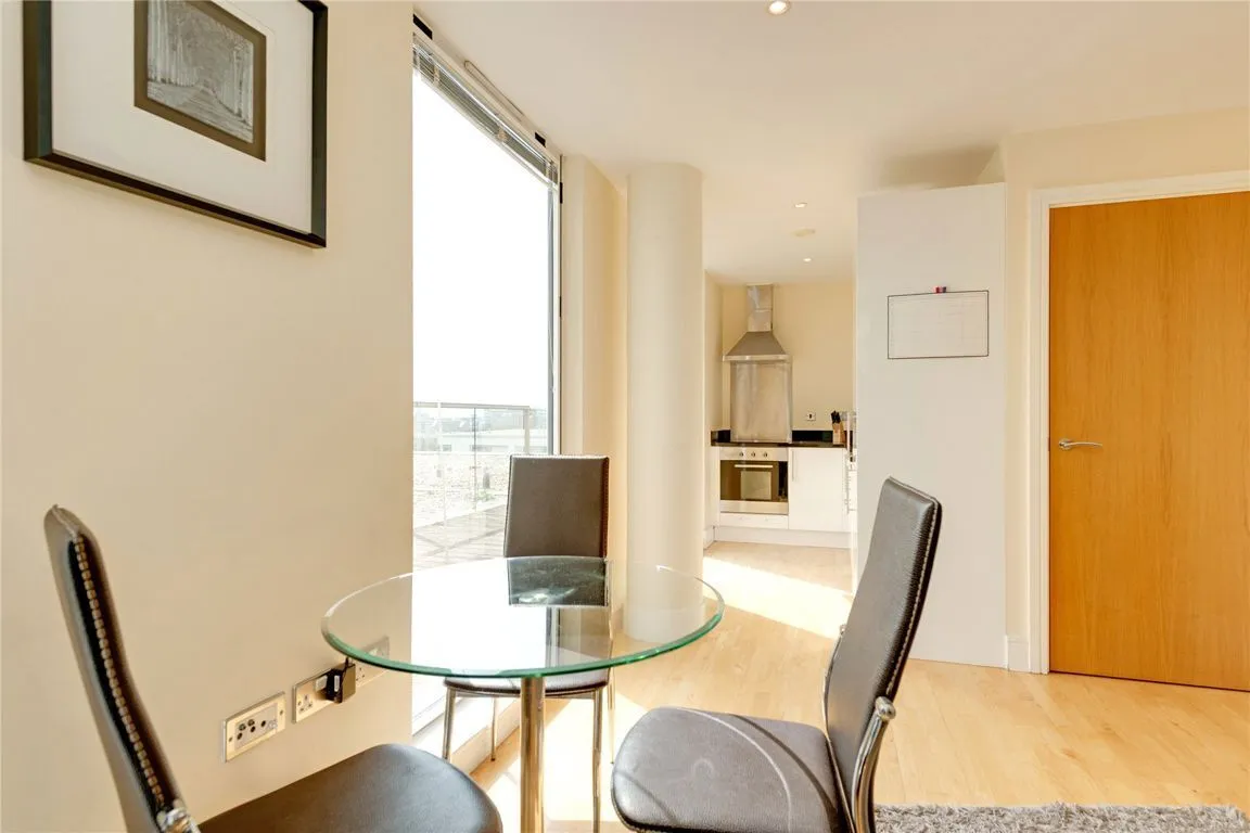 Denison House, London, photo 4