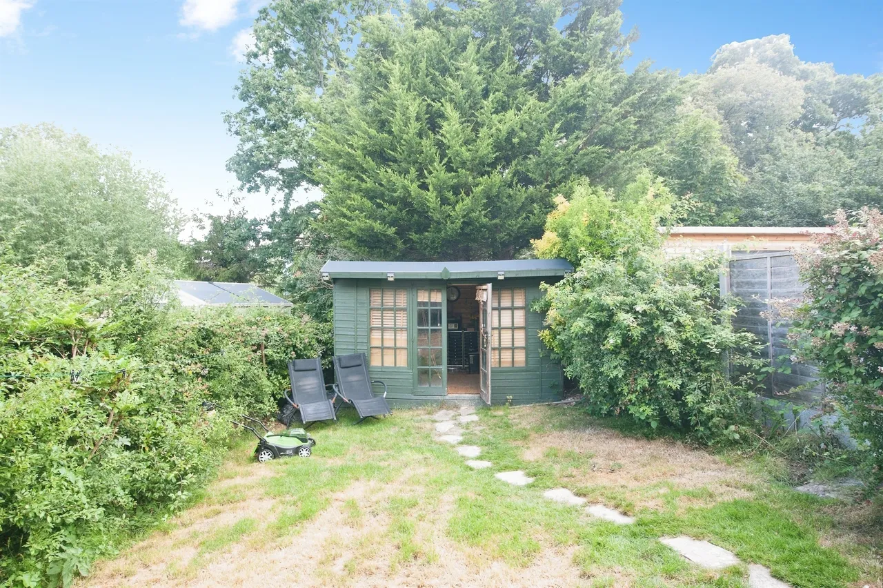 Cresta Close, Polegate, BN26, photo 11