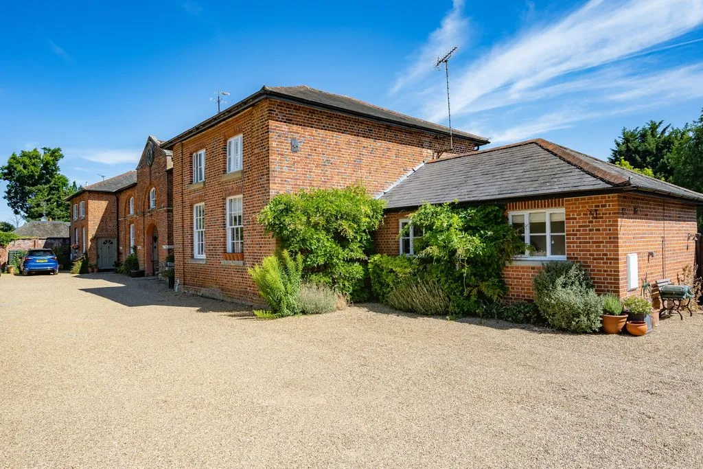 Wildhill Road, Essendon AL9 6DN, photo 17