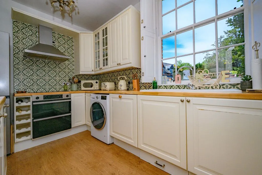 Wildhill Road, Essendon AL9 6DN, photo 5