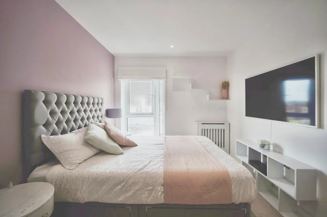 Caversham Road, London, NW9, photo 12