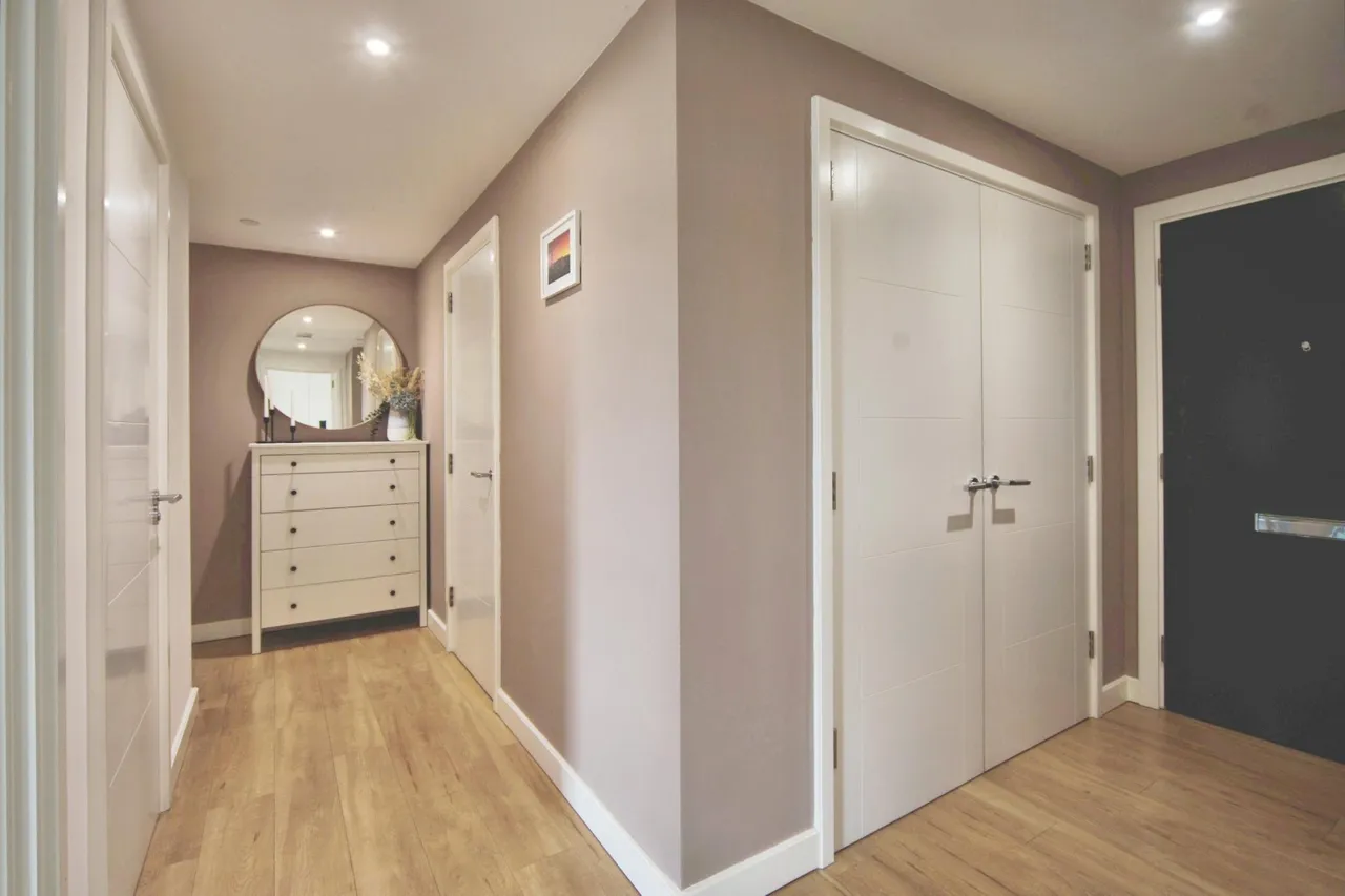 Caversham Road, London, NW9, photo 15