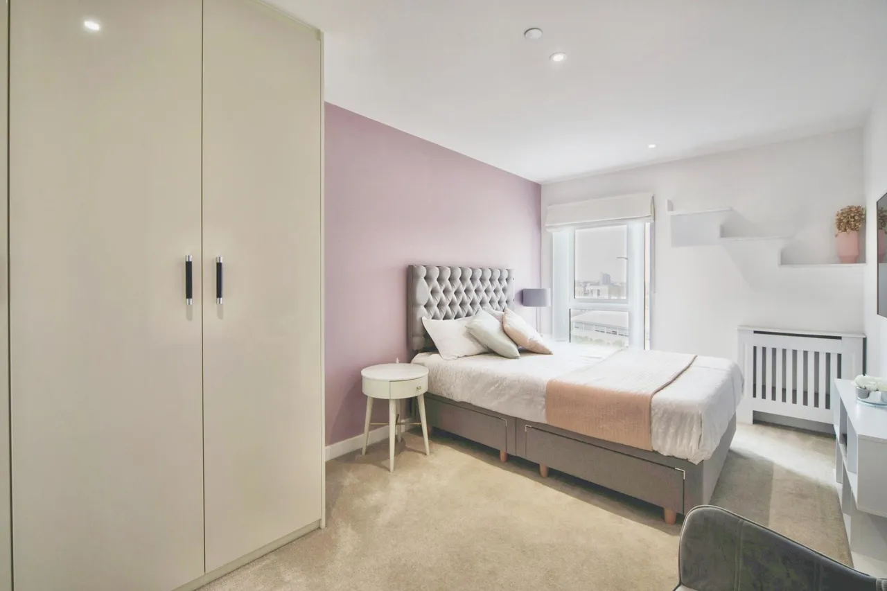 Caversham Road, London, NW9, photo 14