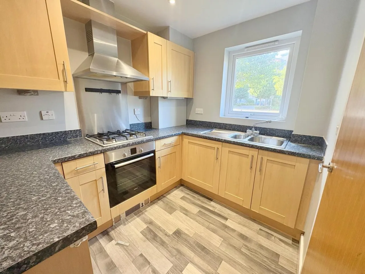 Seager Way, BH15, photo 3