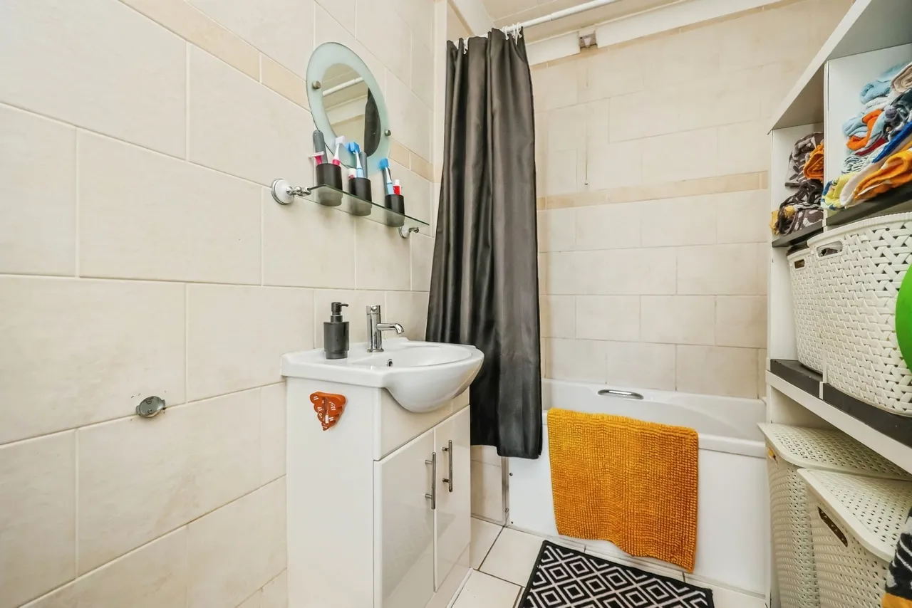 Rockwood Crescent, Hucknall, NG15, photo 8