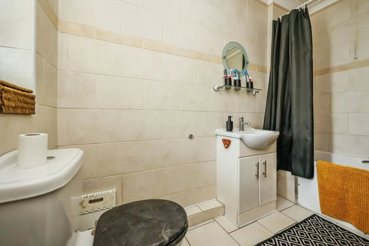 Rockwood Crescent, Hucknall, NG15, photo 9