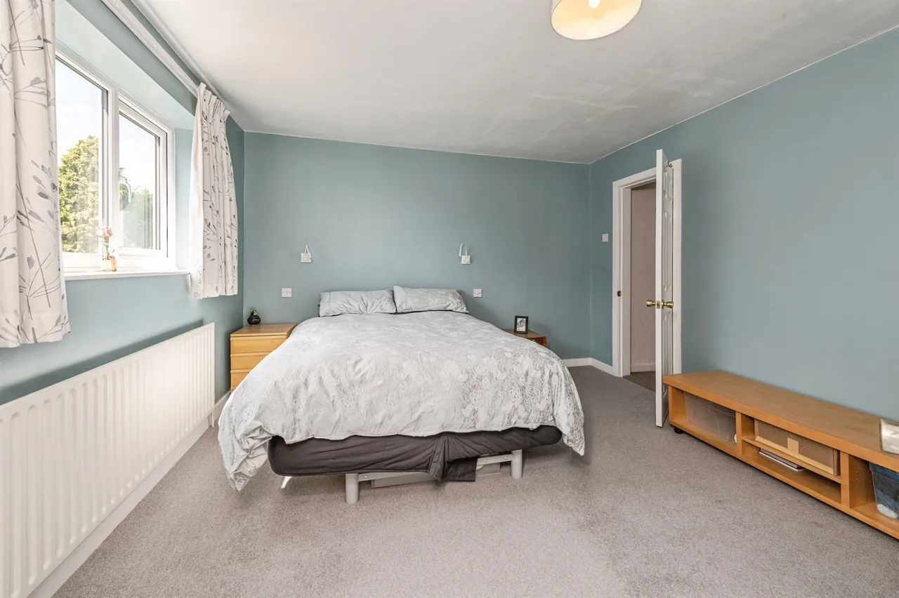 Larchdale, Huddersfield, photo 11