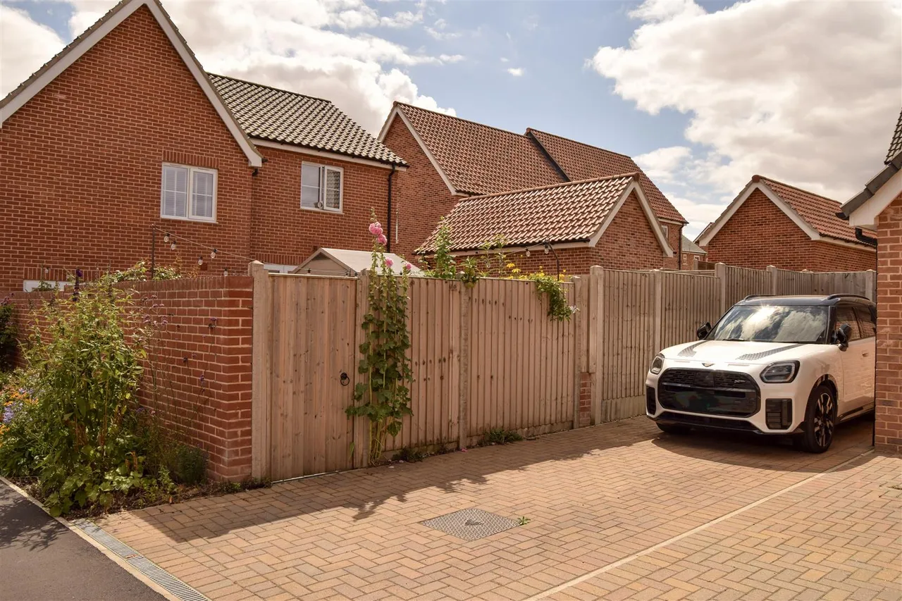 Ecclestone Rise, Bungay, NR35, photo 22