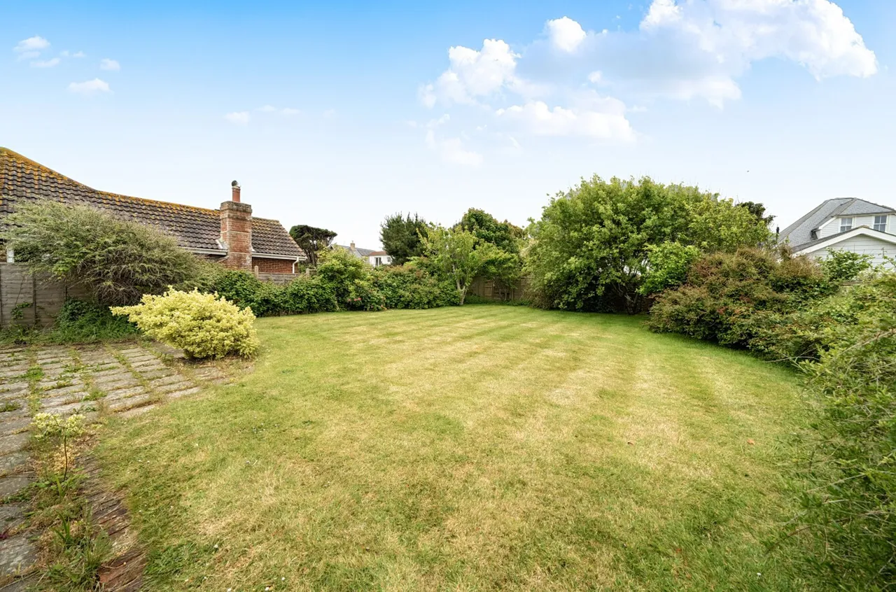 Owers Way, West Wittering, PO20, photo 25