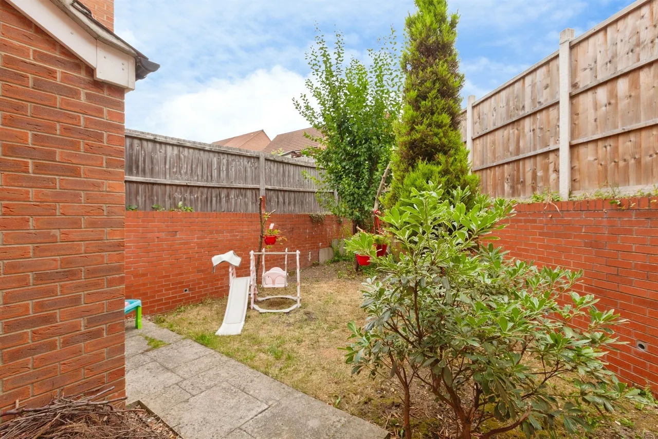 Reeth Close, Leicester, photo 11