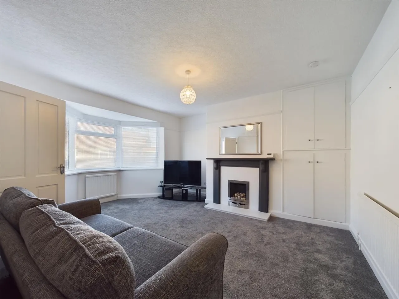 Broom Walk, Scarborough, Scarborough YO12 6LU, photo 2
