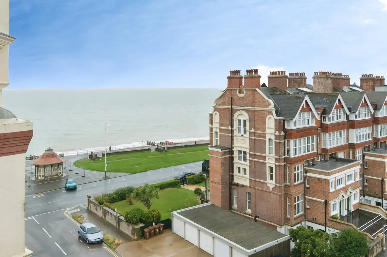 De La Warr Parade, Bexhill-On-Sea, photo 12