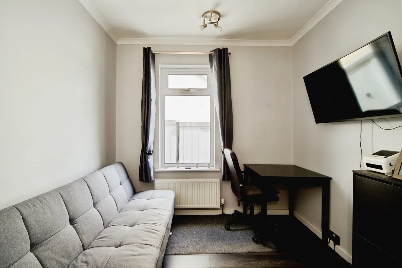 Lincoln Avenue, Romford, RM7, photo 6