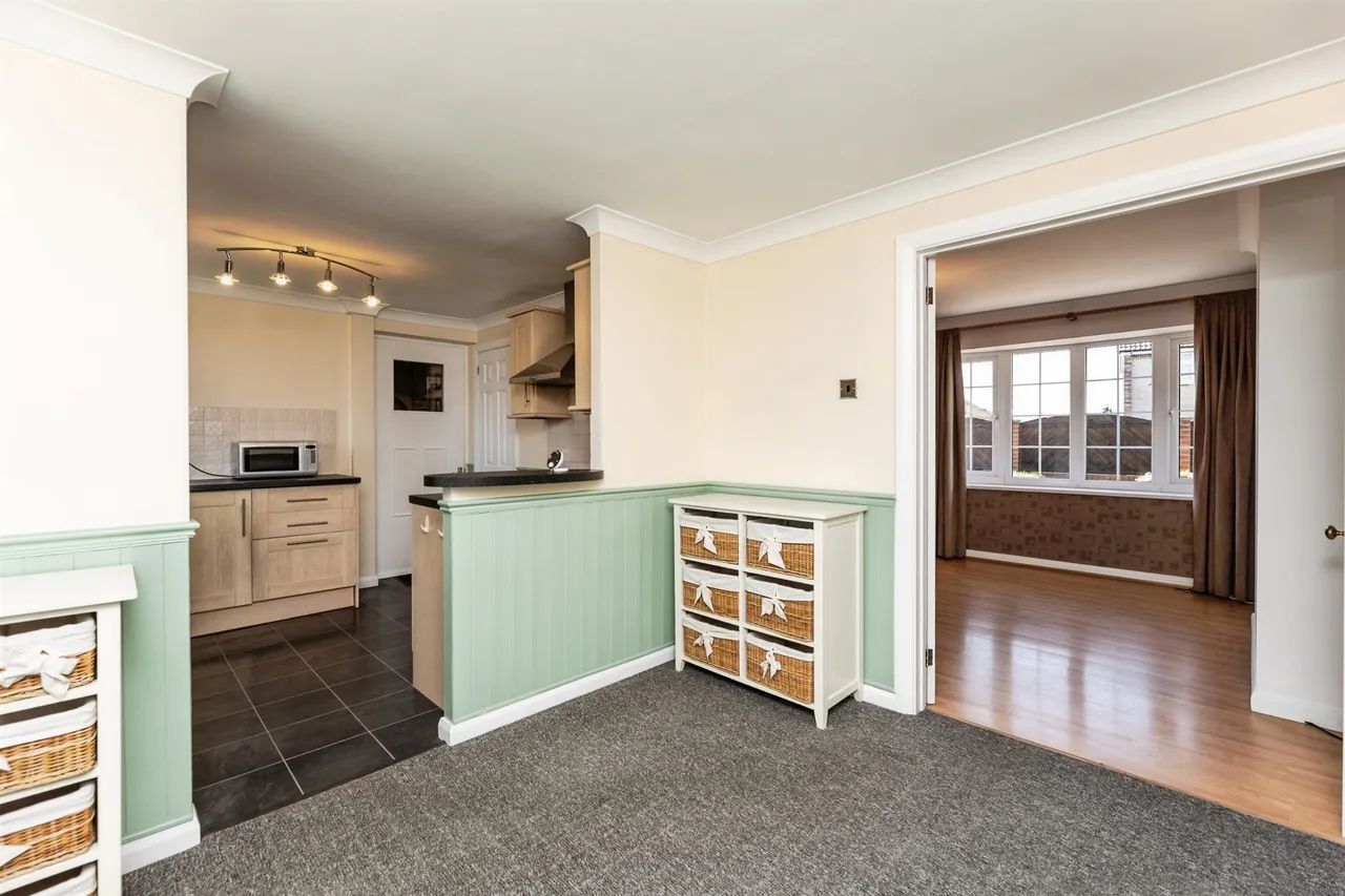 Northfield Drive, Pontefract, photo 8