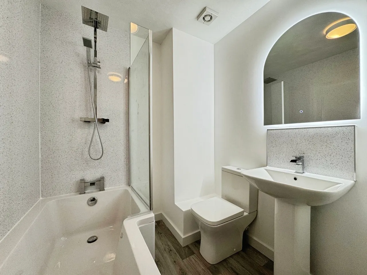 Wellington Terrace, Basingstoke, RG23, photo 8
