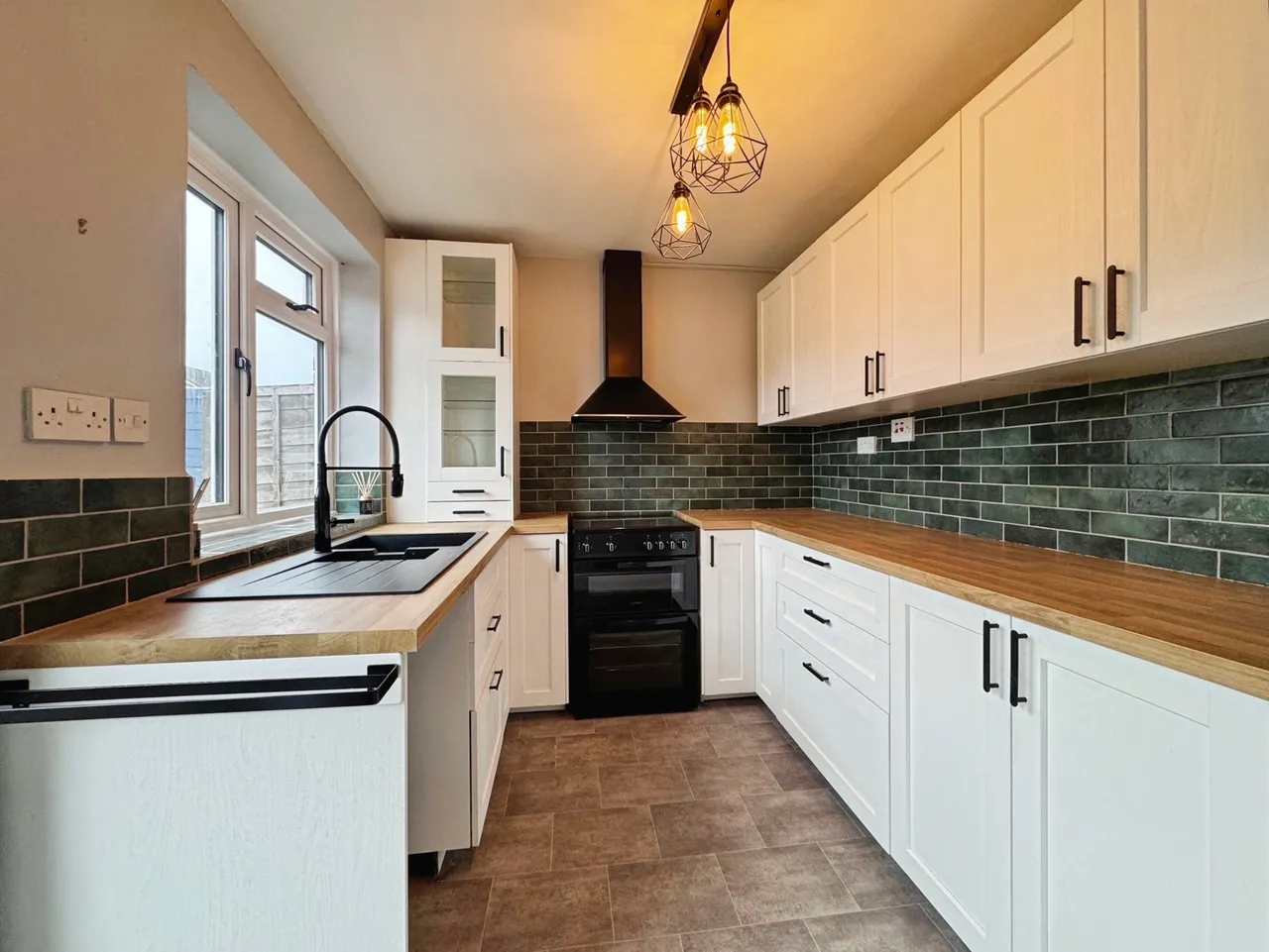 Wellington Terrace, Basingstoke, RG23, photo 4