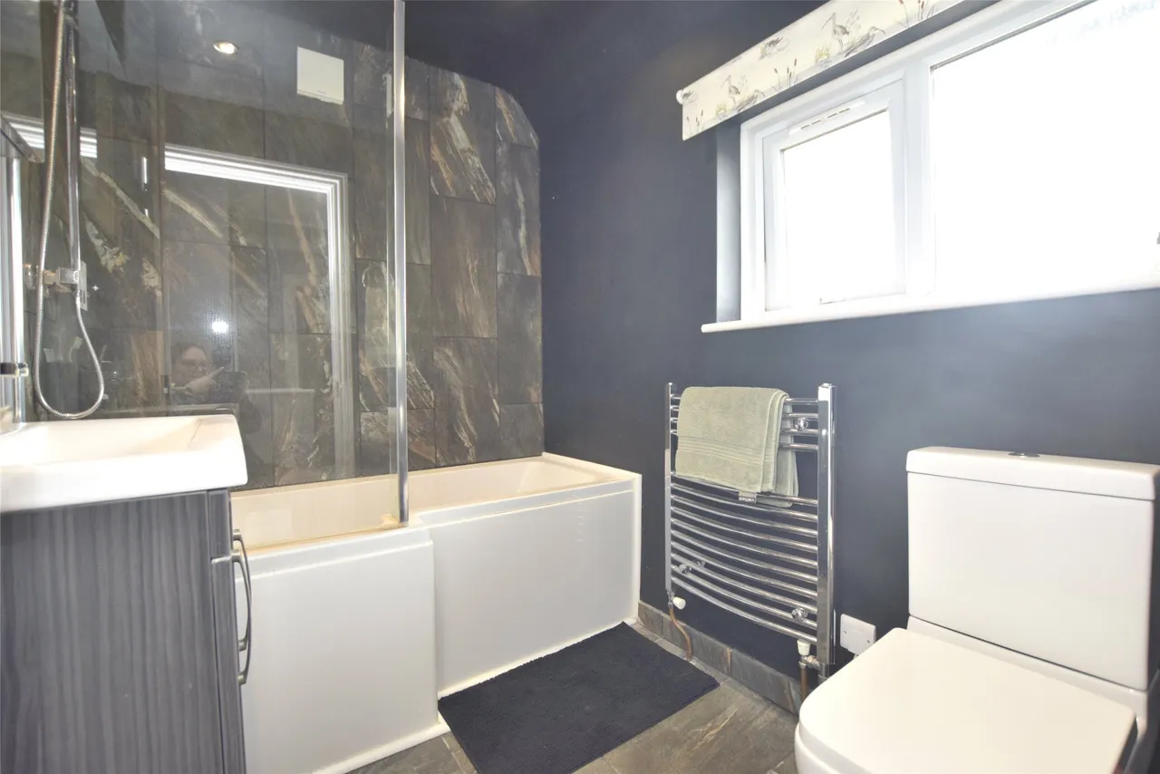 Crossfields Estate, Gloucestershire, Andoversford, GL54 4LE, photo 7