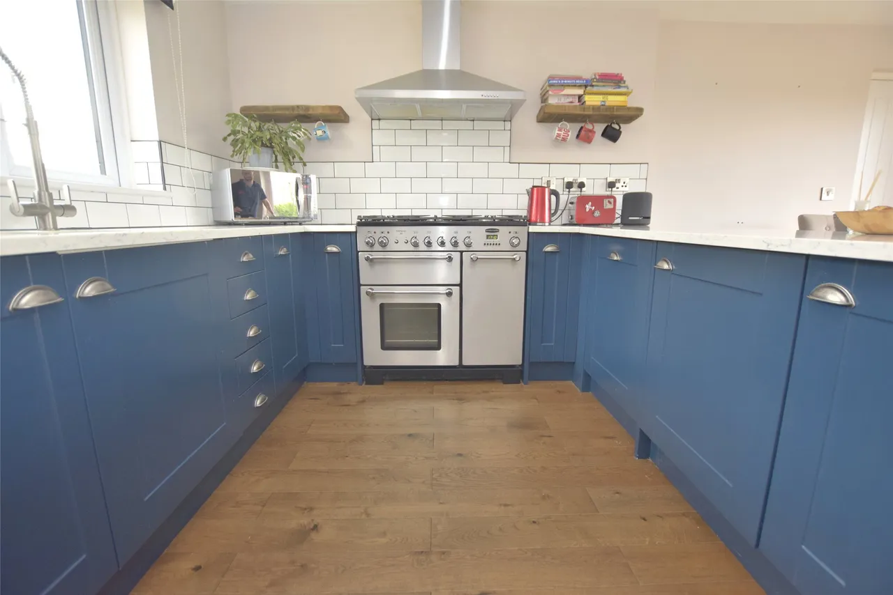 Crossfields Estate, Gloucestershire, Andoversford, GL54 4LE, photo 9