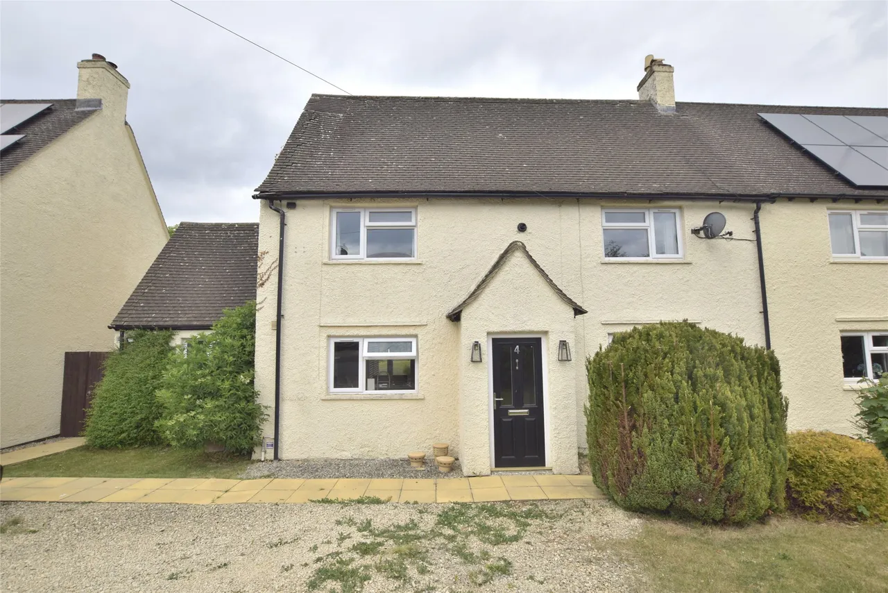 Crossfields Estate, Gloucestershire, Andoversford, GL54 4LE, photo 8