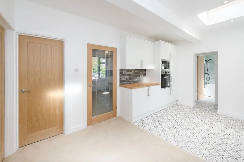 Chobham Road, Ottershaw KT16 0NN, photo 6