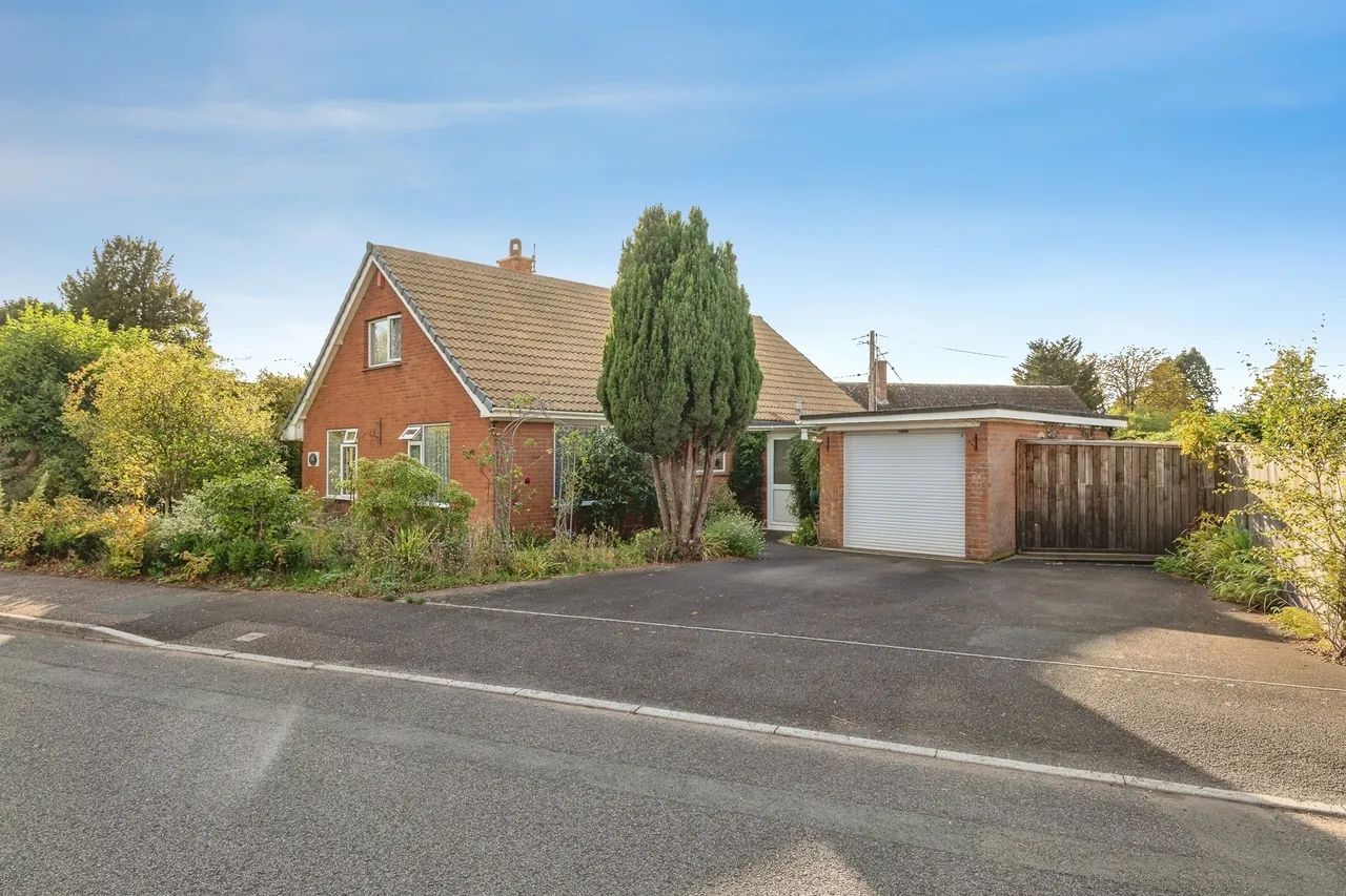3 bed house for sale, Oldway Park, Wellington, TA21