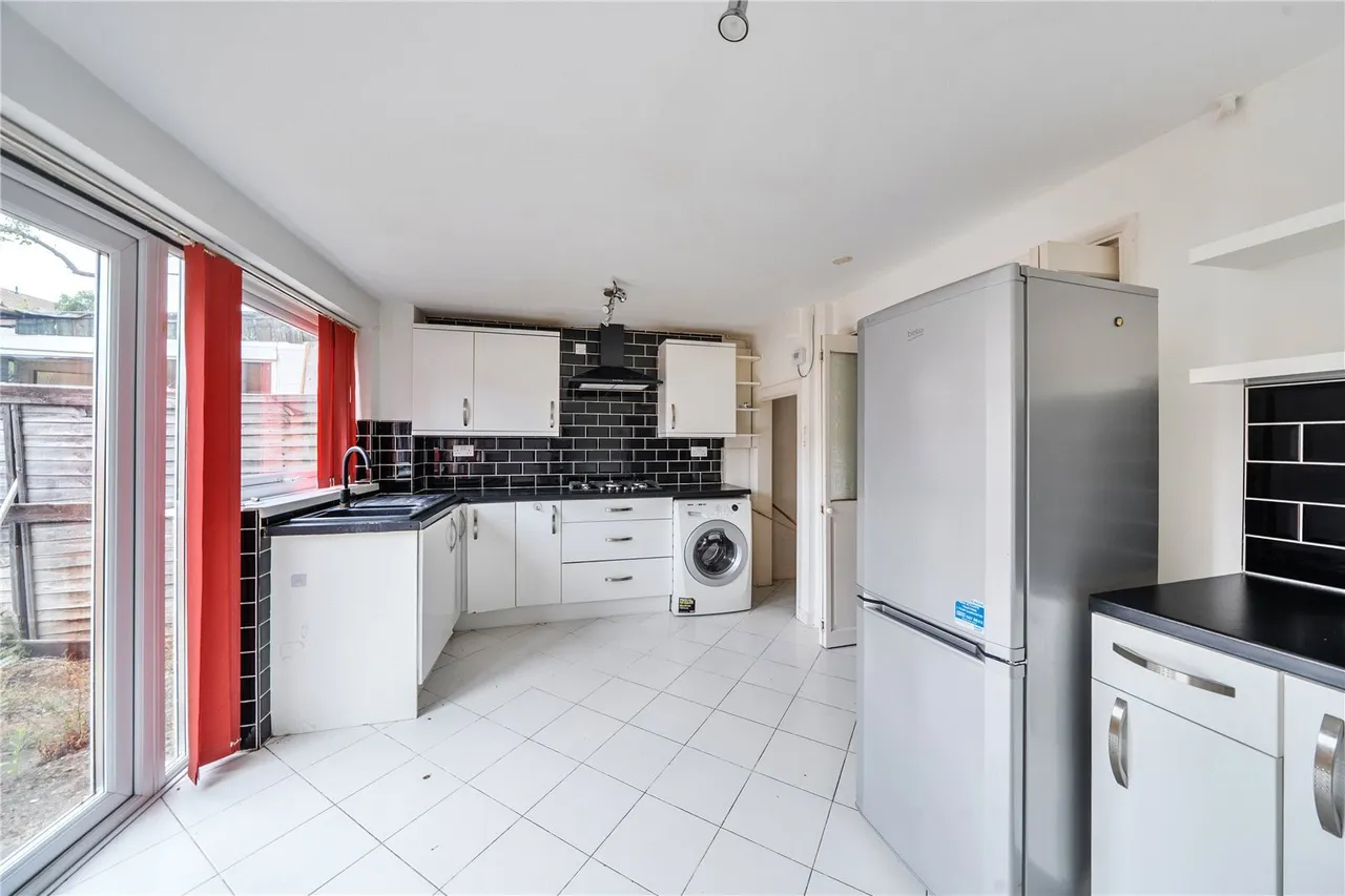 Boxted Close, Luton, Bedfordshire, LU4, photo 4