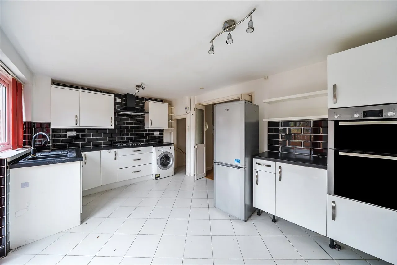 Boxted Close, Luton, Bedfordshire, LU4, photo 5