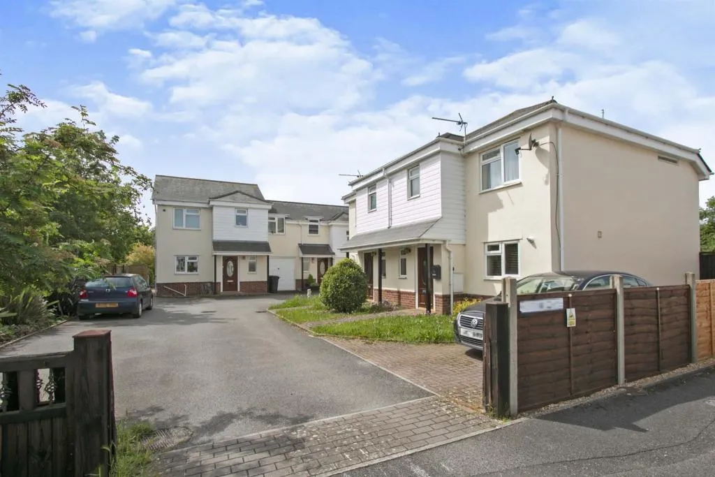 Carter Close, Bournemouth, BH10, photo 10