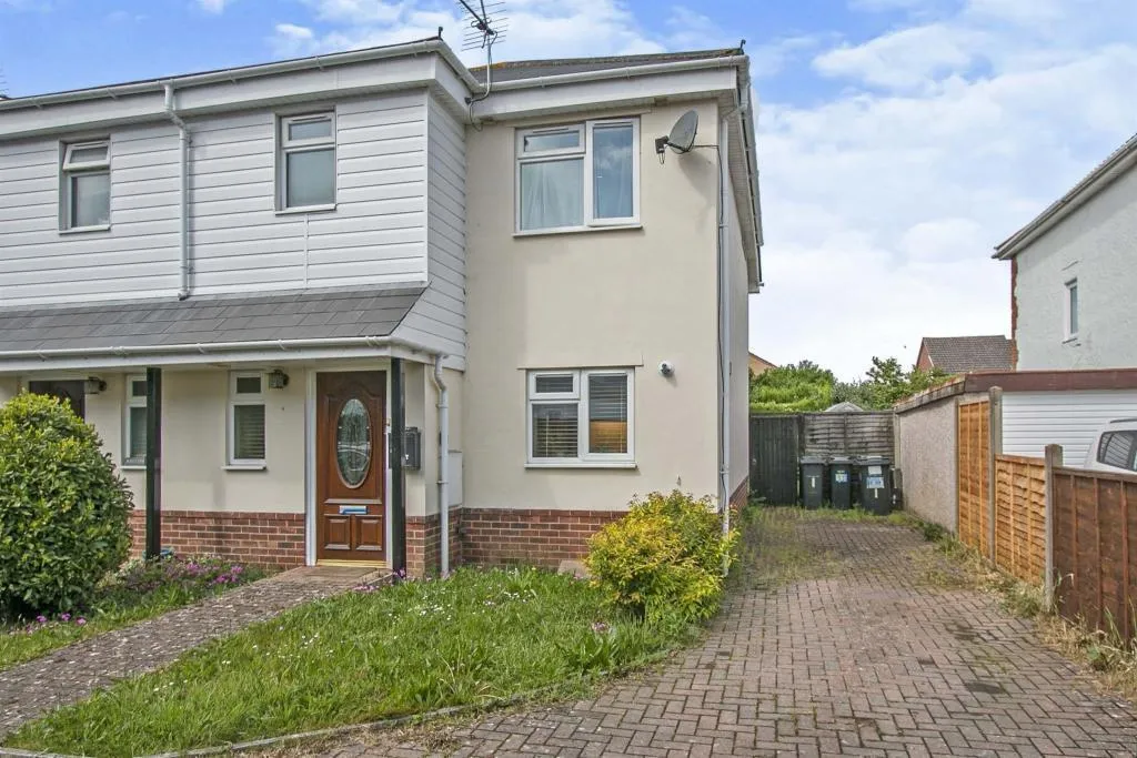 3 bed house for sale, Carter Close, Bournemouth, BH10