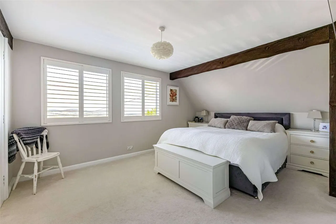 Lower Road, Loosley Row, Princes Risborough, Buckinghamshire, HP27 0PE, photo 6