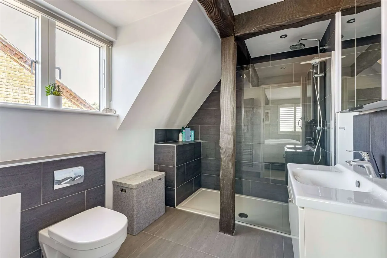 Lower Road, Loosley Row, Princes Risborough, Buckinghamshire, HP27 0PE, photo 10