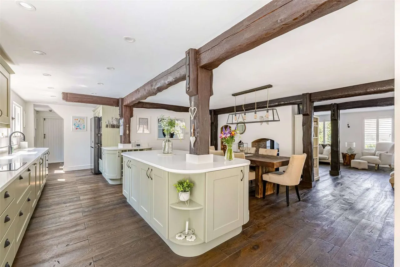 Lower Road, Loosley Row, Princes Risborough, Buckinghamshire, HP27 0PE, photo 4